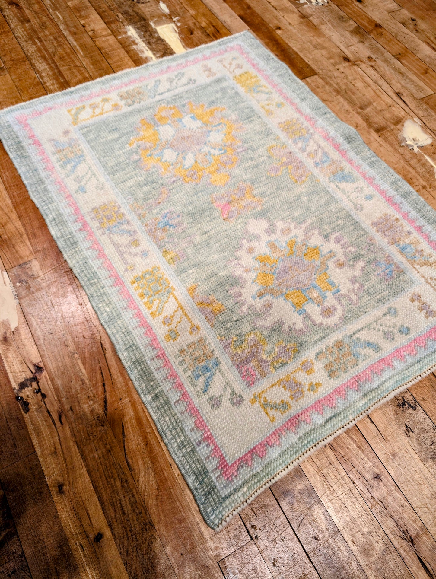 Turkish Oushak hand-knotted 2x3 Rug