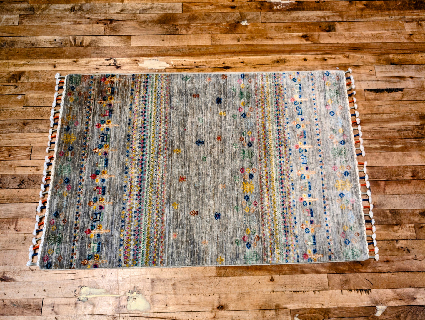 Pakistani Tribal Mint 2.5x4 hand-knotted Rug