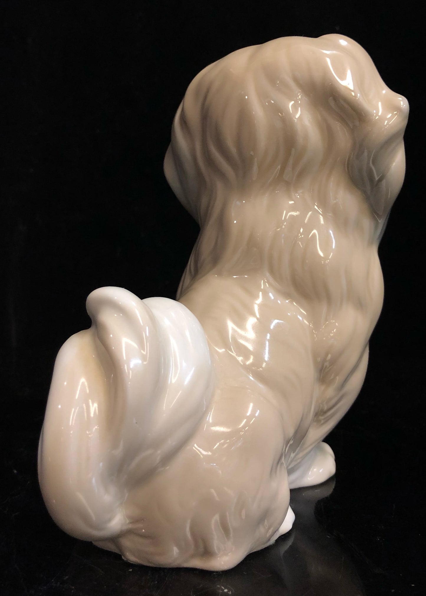 Lladro Pekingese Sitting