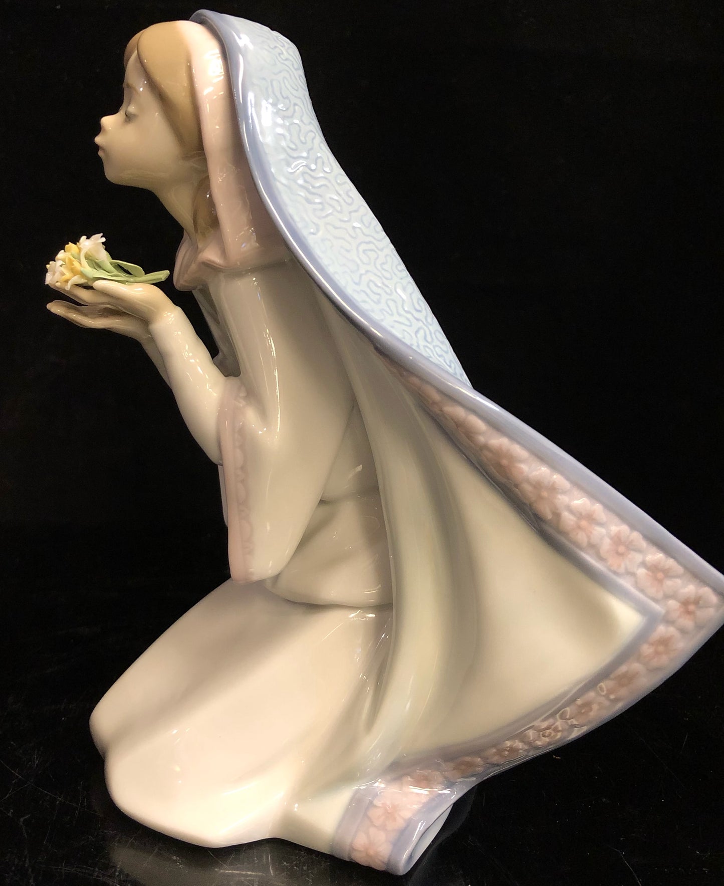 Lladro Reverent Moment