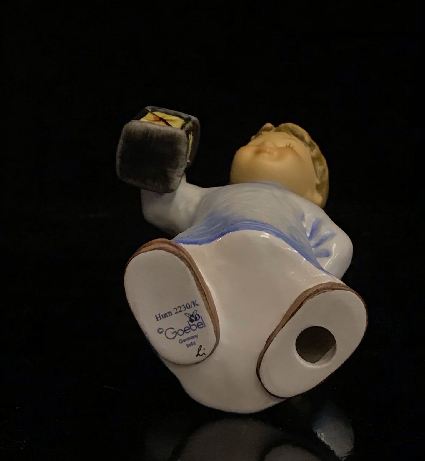 Hummel Angel with Lantern