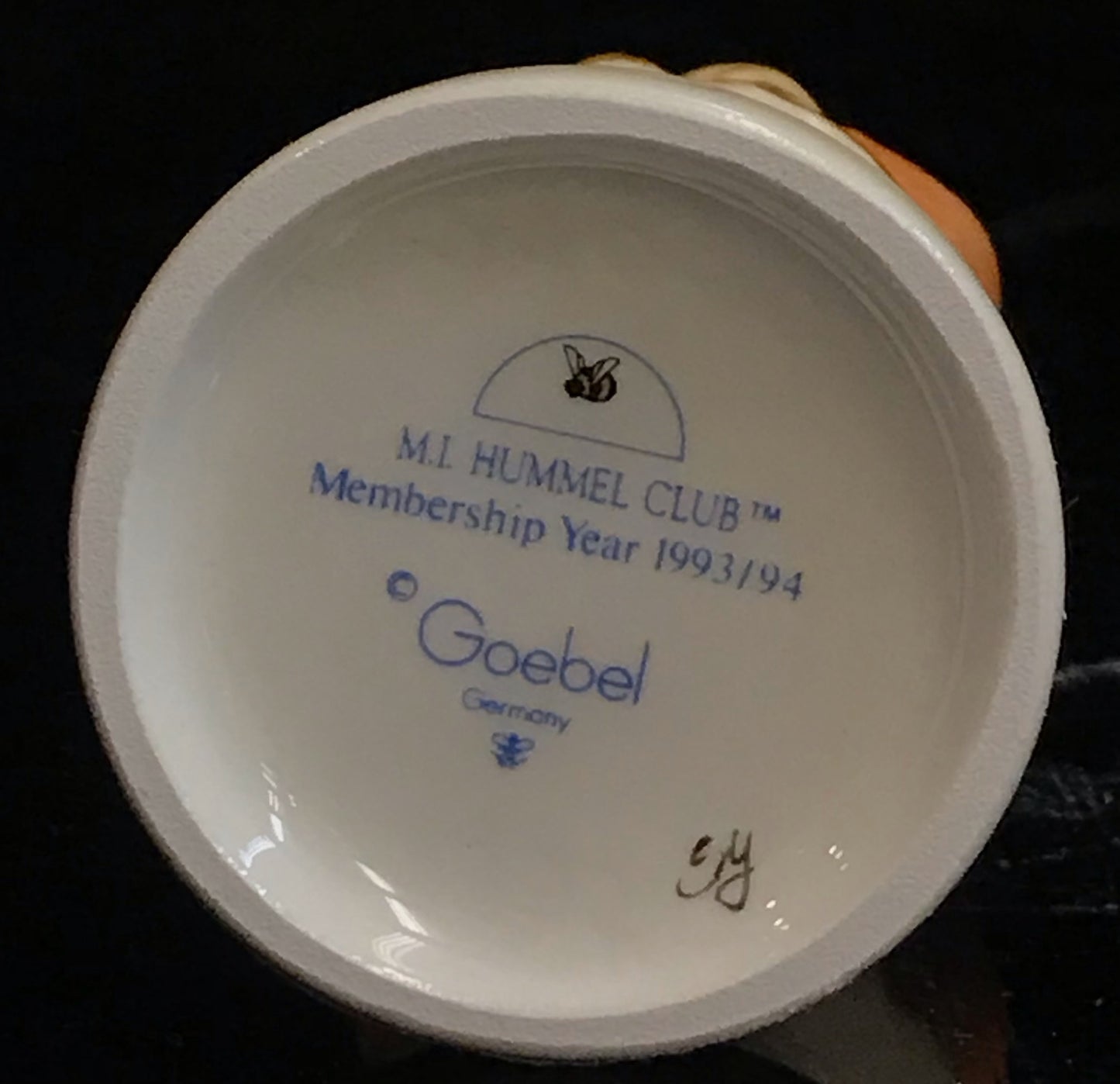 Hummel A Sweet Offering