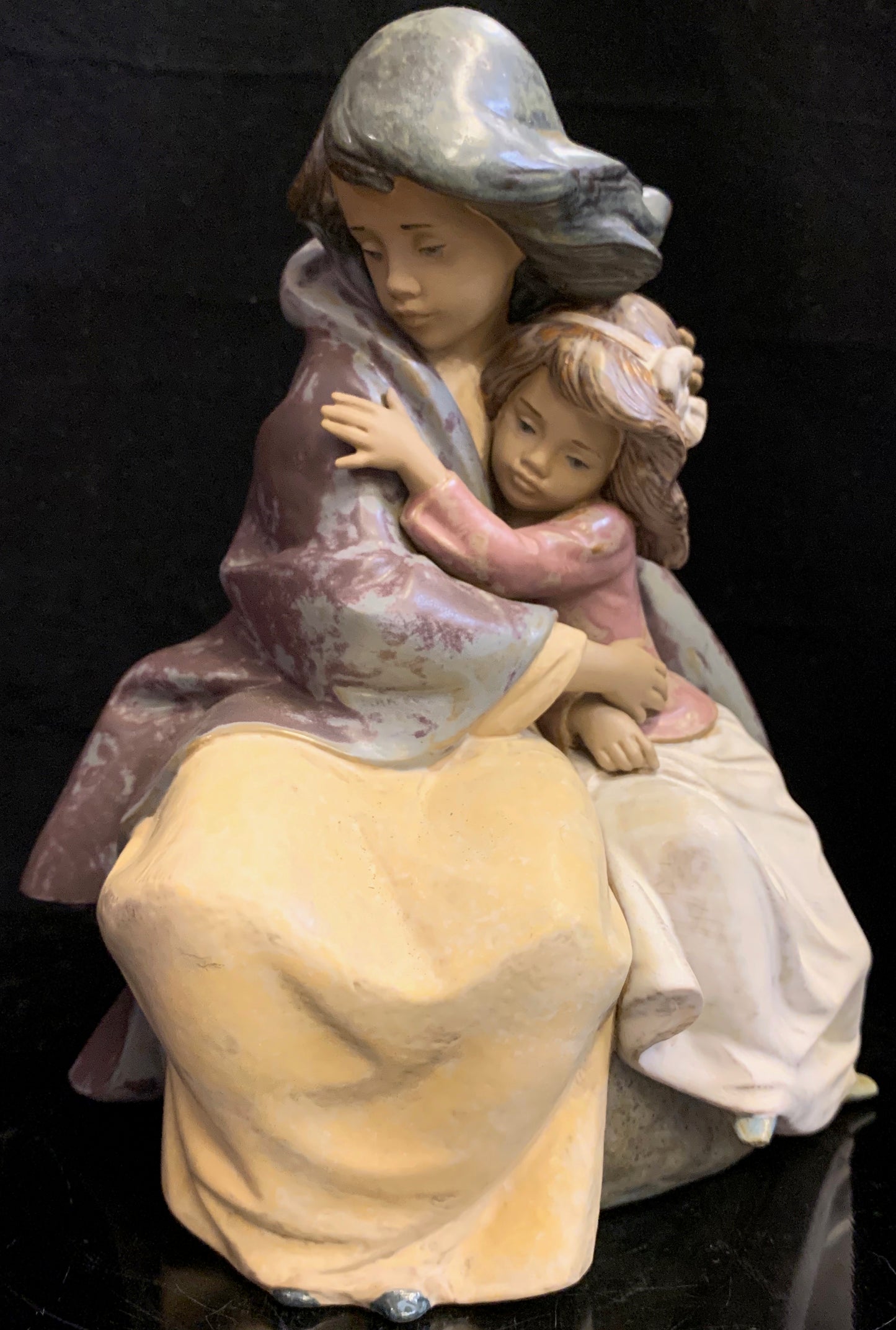 Lladro Sisterly Love