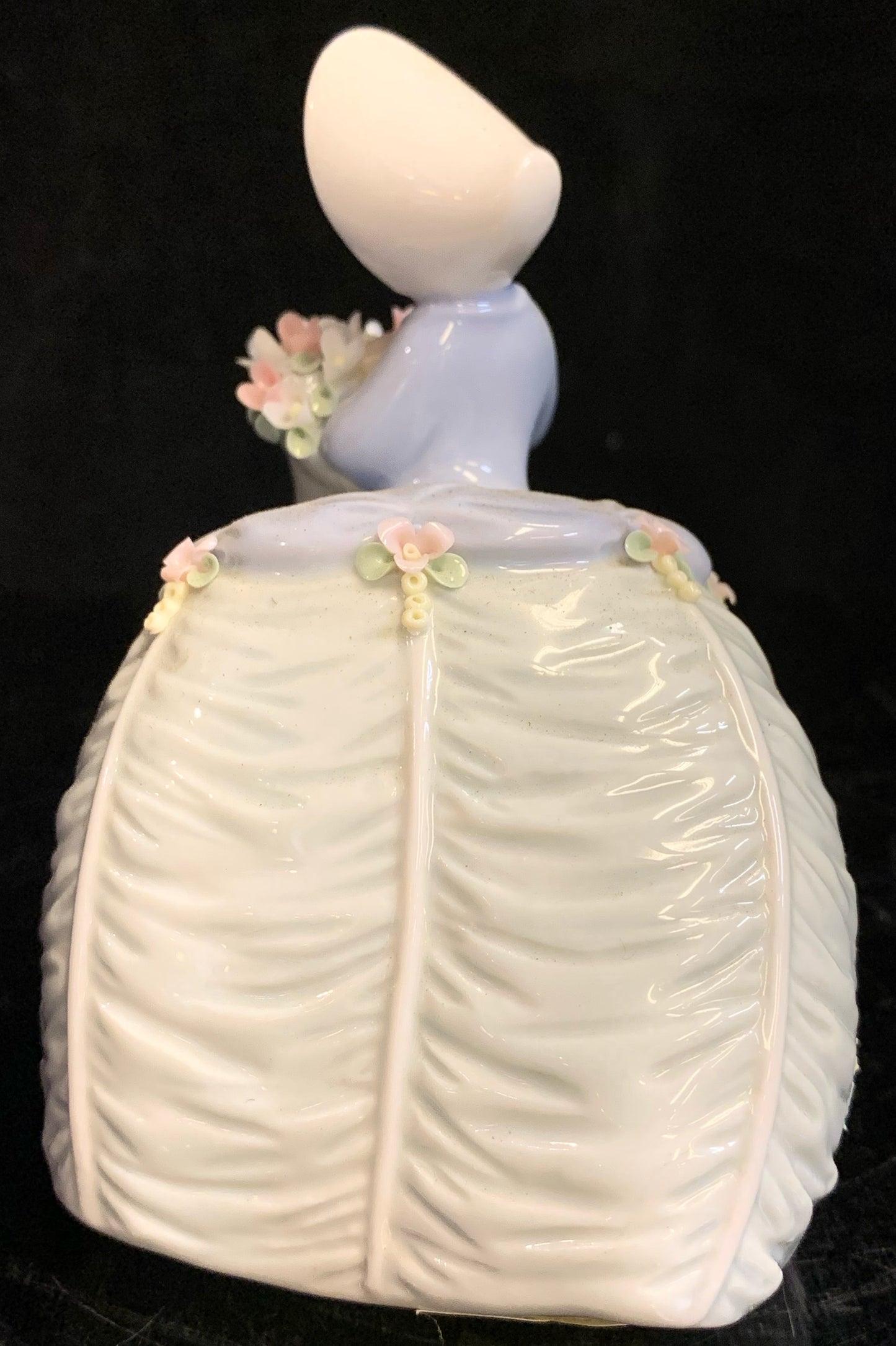 Lladro Petite Maiden