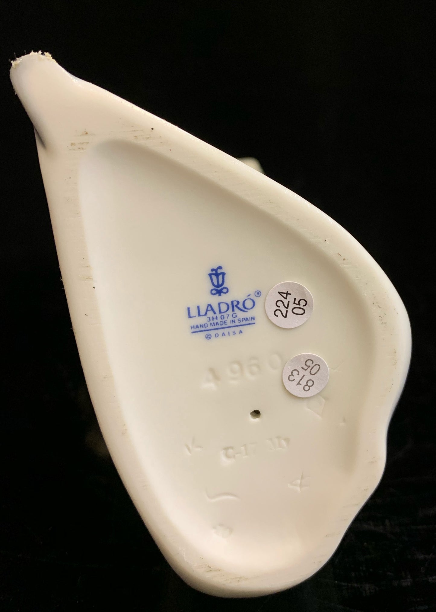 Lladro Curious Angel