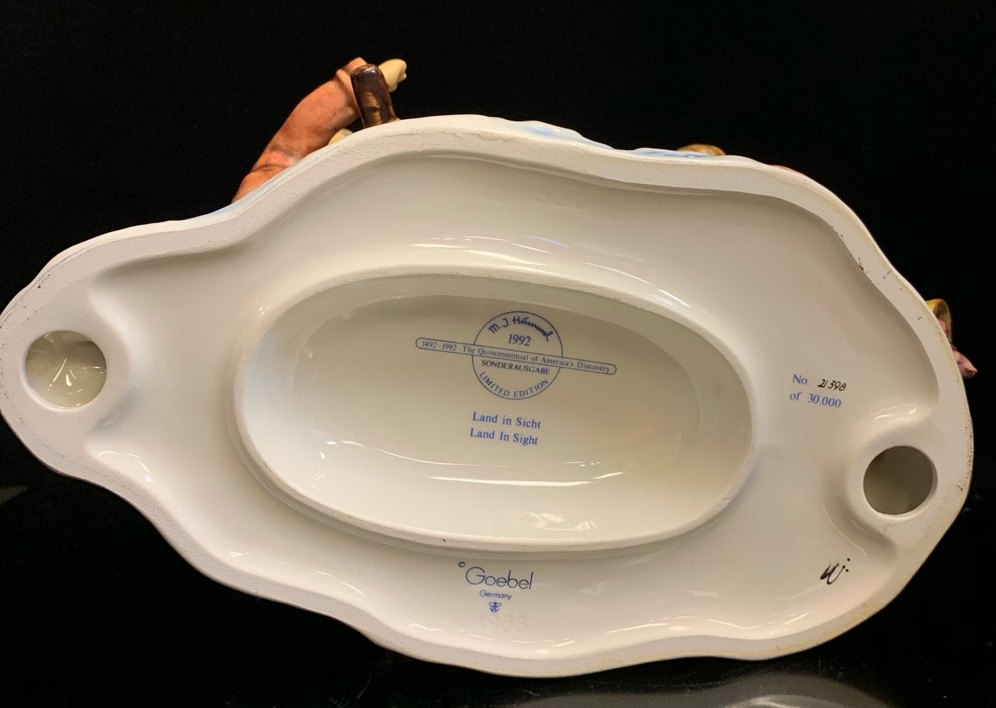 Hummel Land in Sight