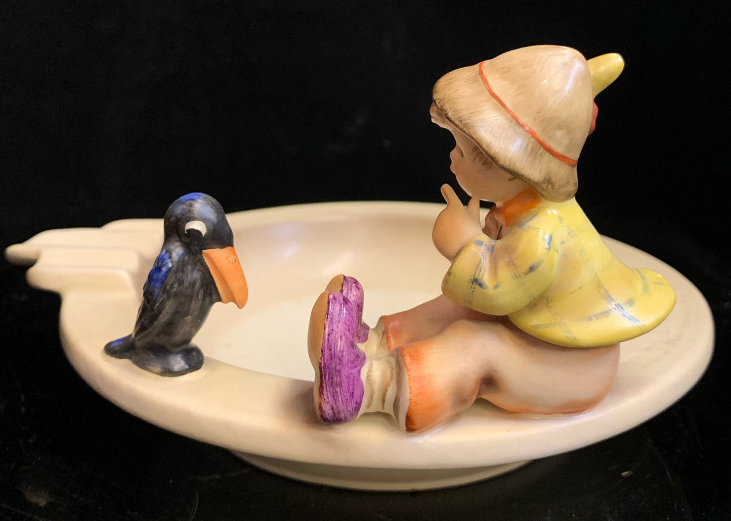 Hummel Singing Lesson Ashtray