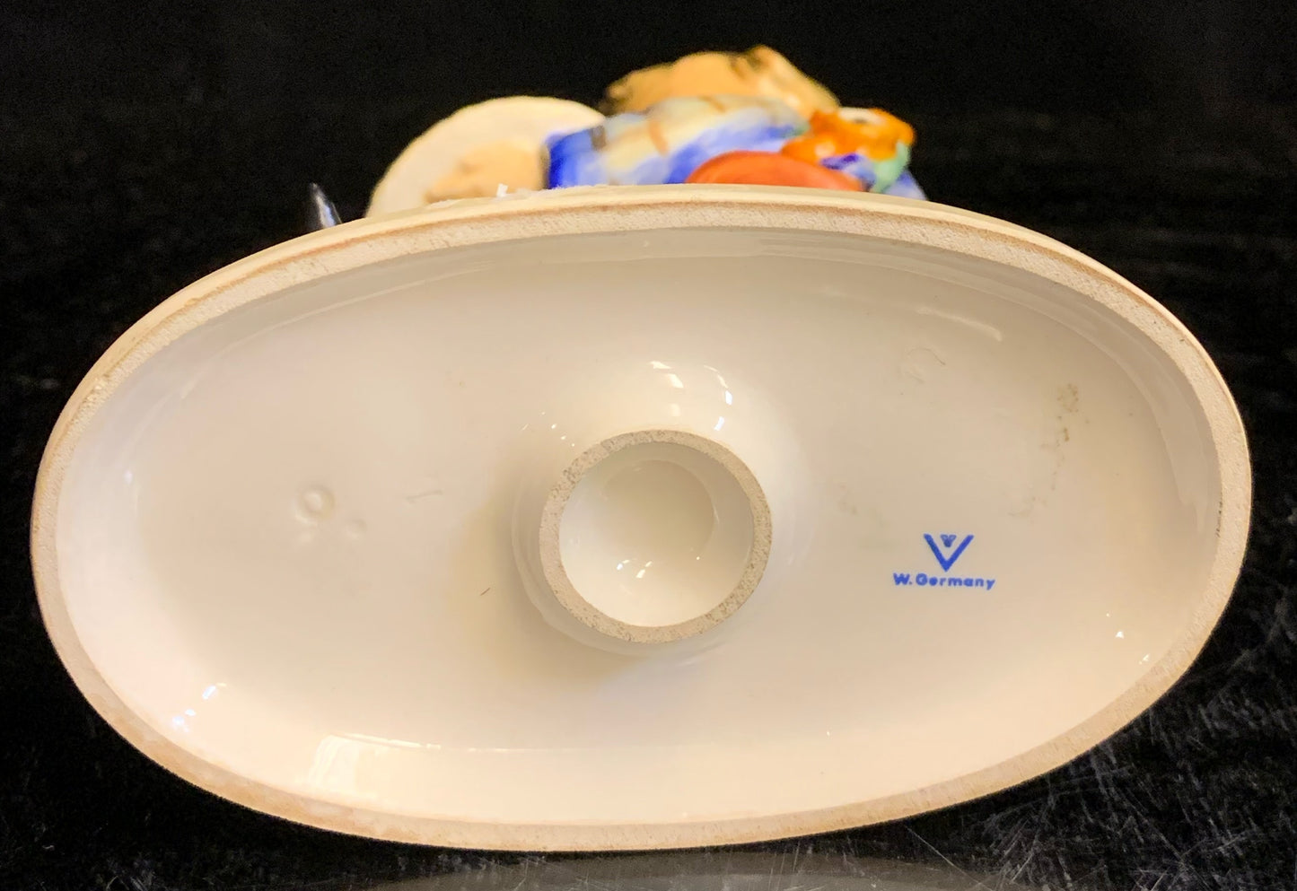 Hummel Begging his Share