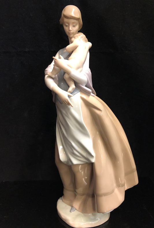 Lladro Peaceful Moment