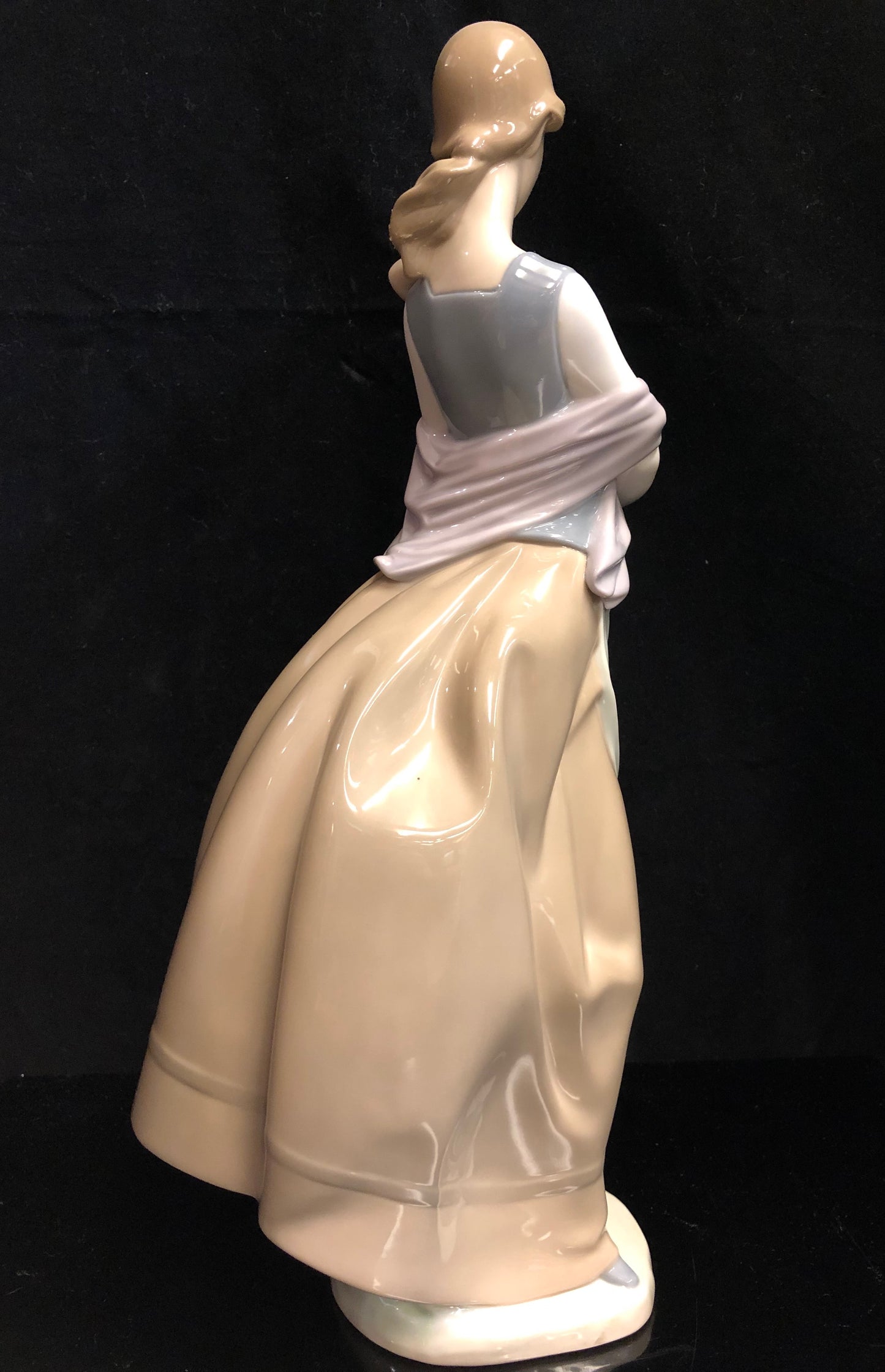 Lladro Peaceful Moment