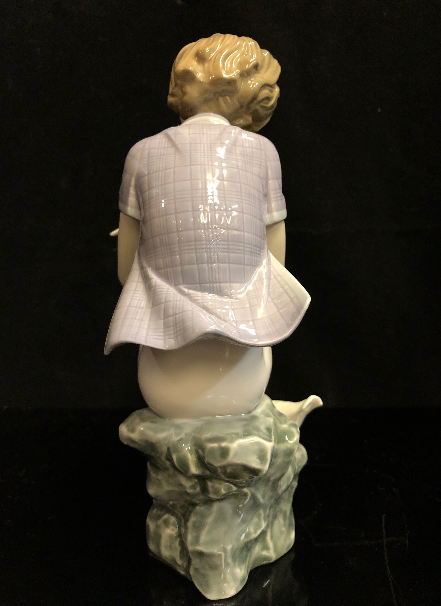 Lladro Playing with Doves