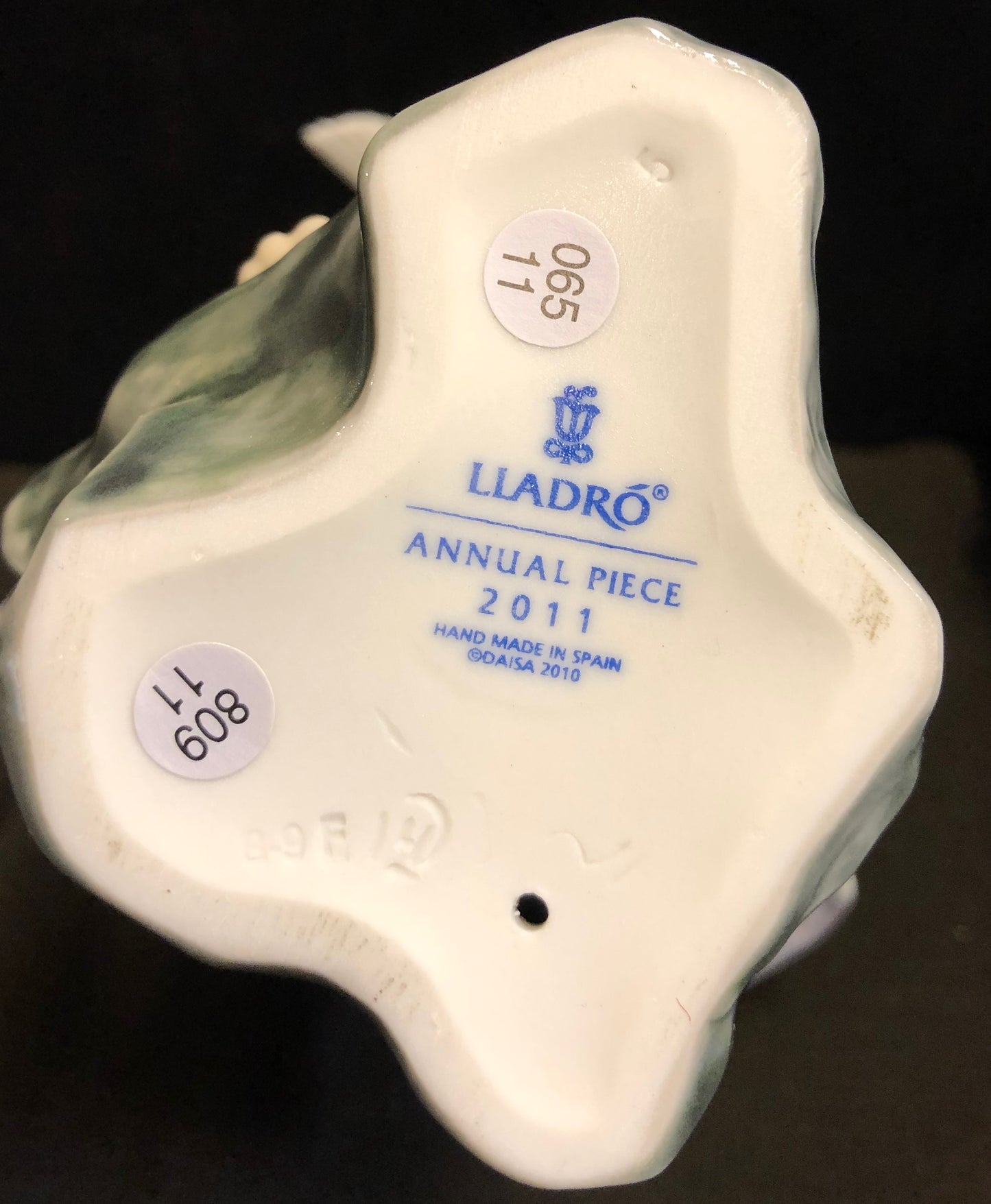 Lladro Playing with Doves