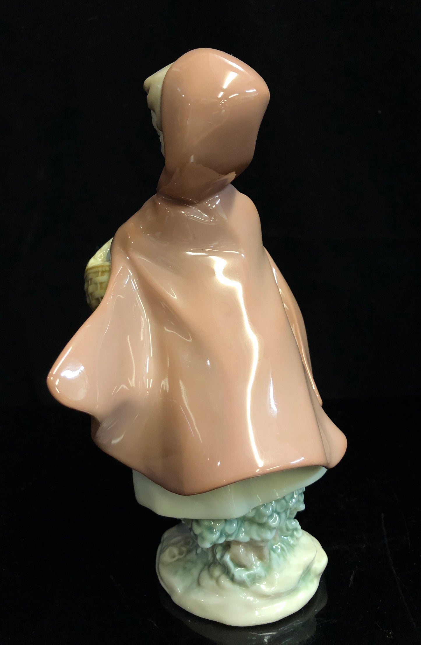 Lladro Little Red Riding Hood