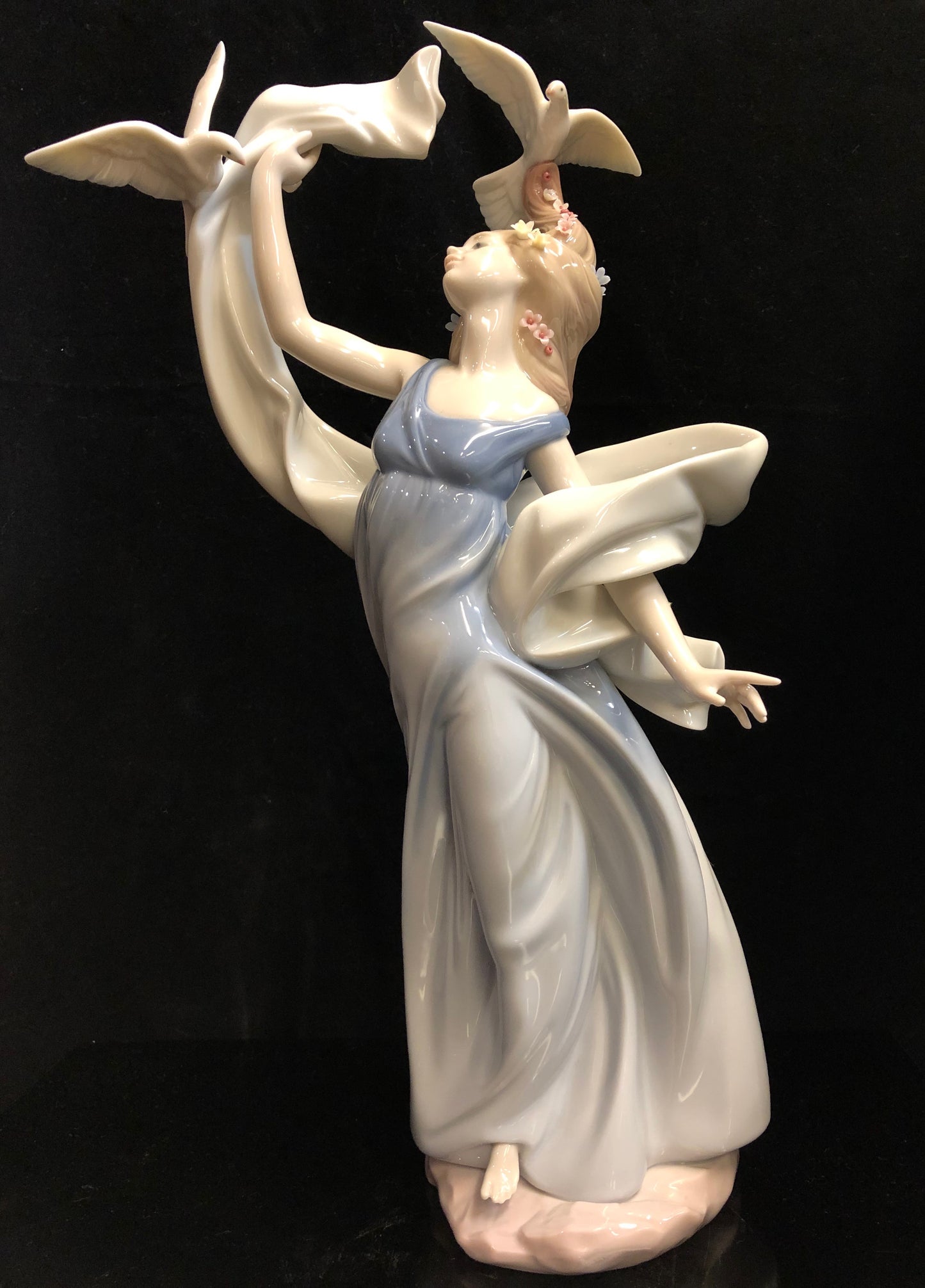 Lladro New Horizons