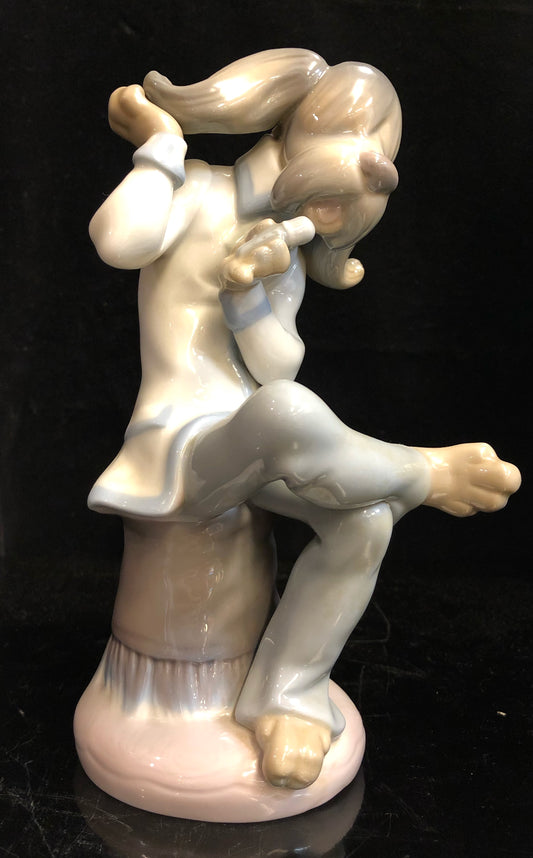 Lladro Dog Singer