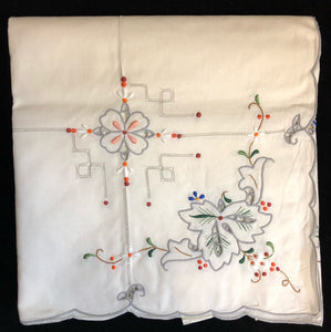 Hand-Embroidered Cotton Tablecloth 7-Piece Set