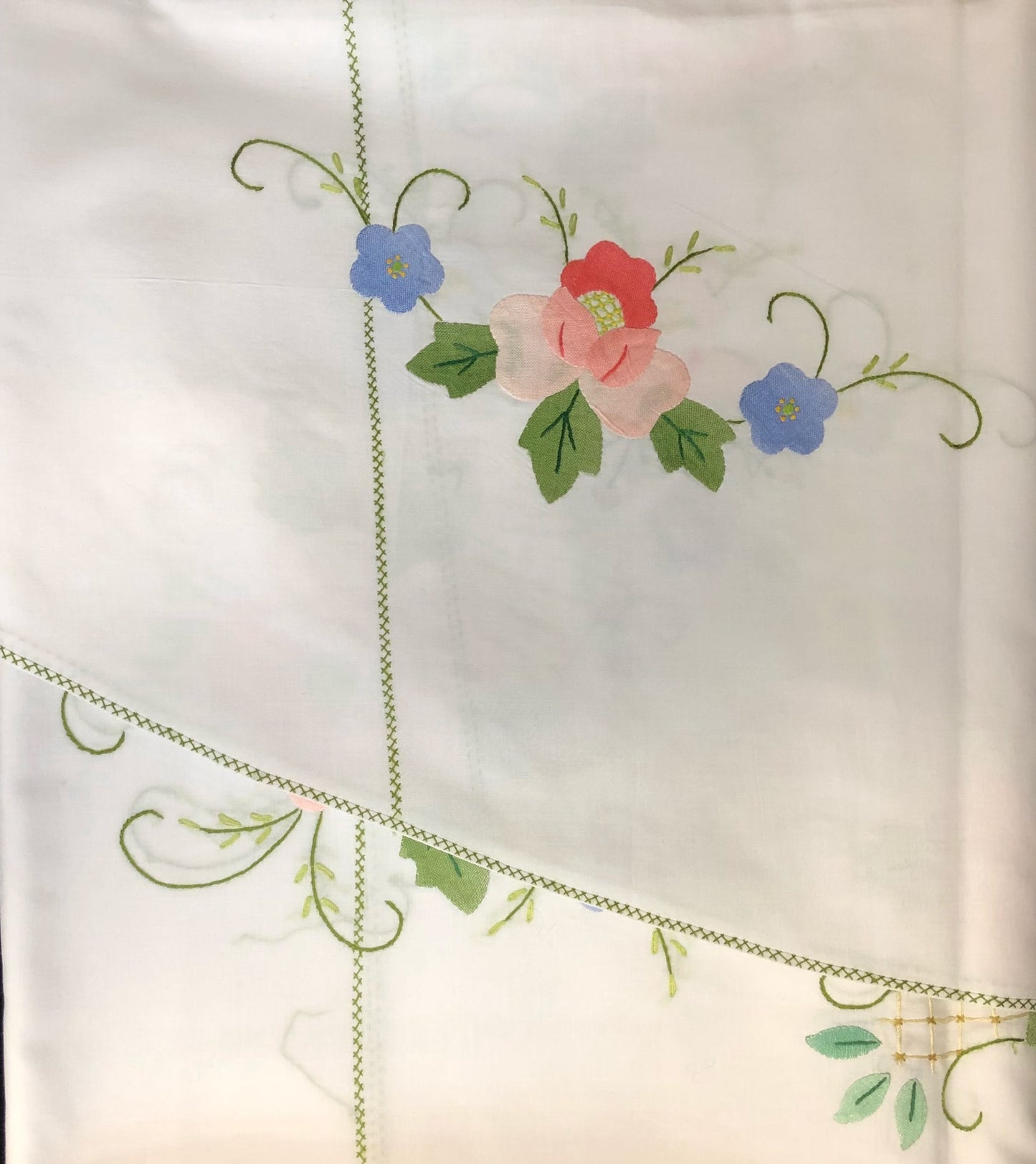 Pink and Blue Flowers Hand-Appliqued Easy Care Tablecloth Set