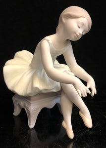 Lladro Little Ballerina 1