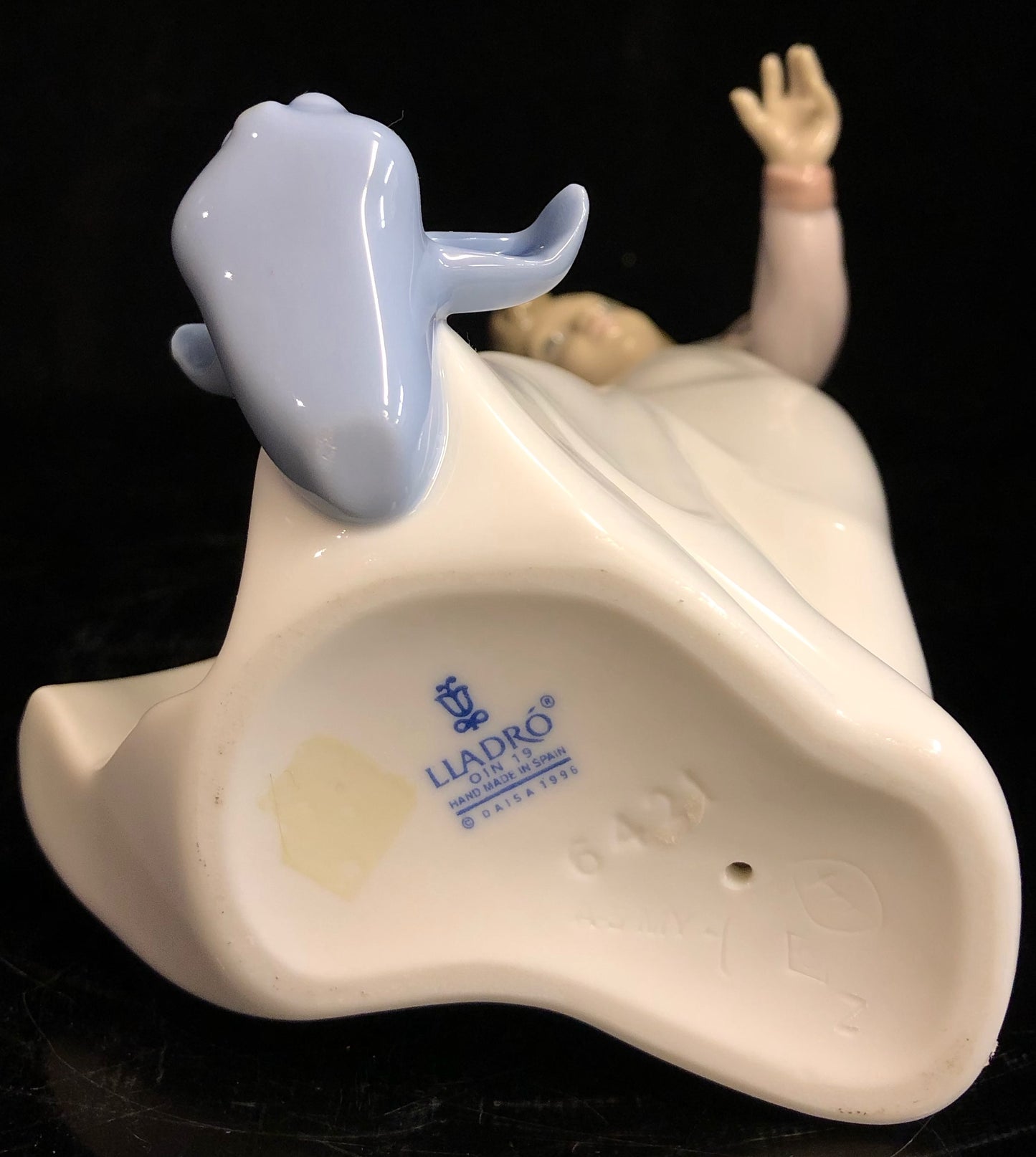Lladro Off to Bed