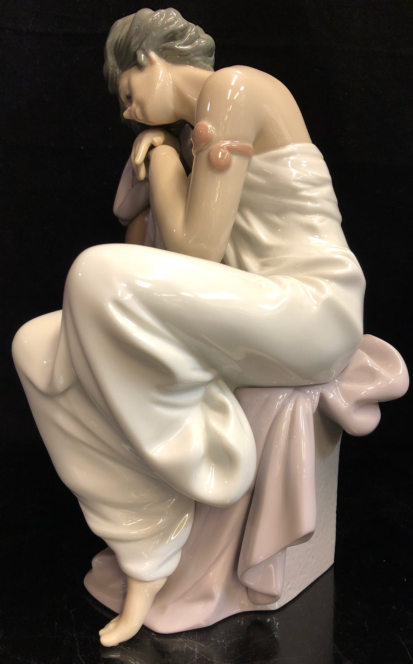 Lladro Lost in Dreams
