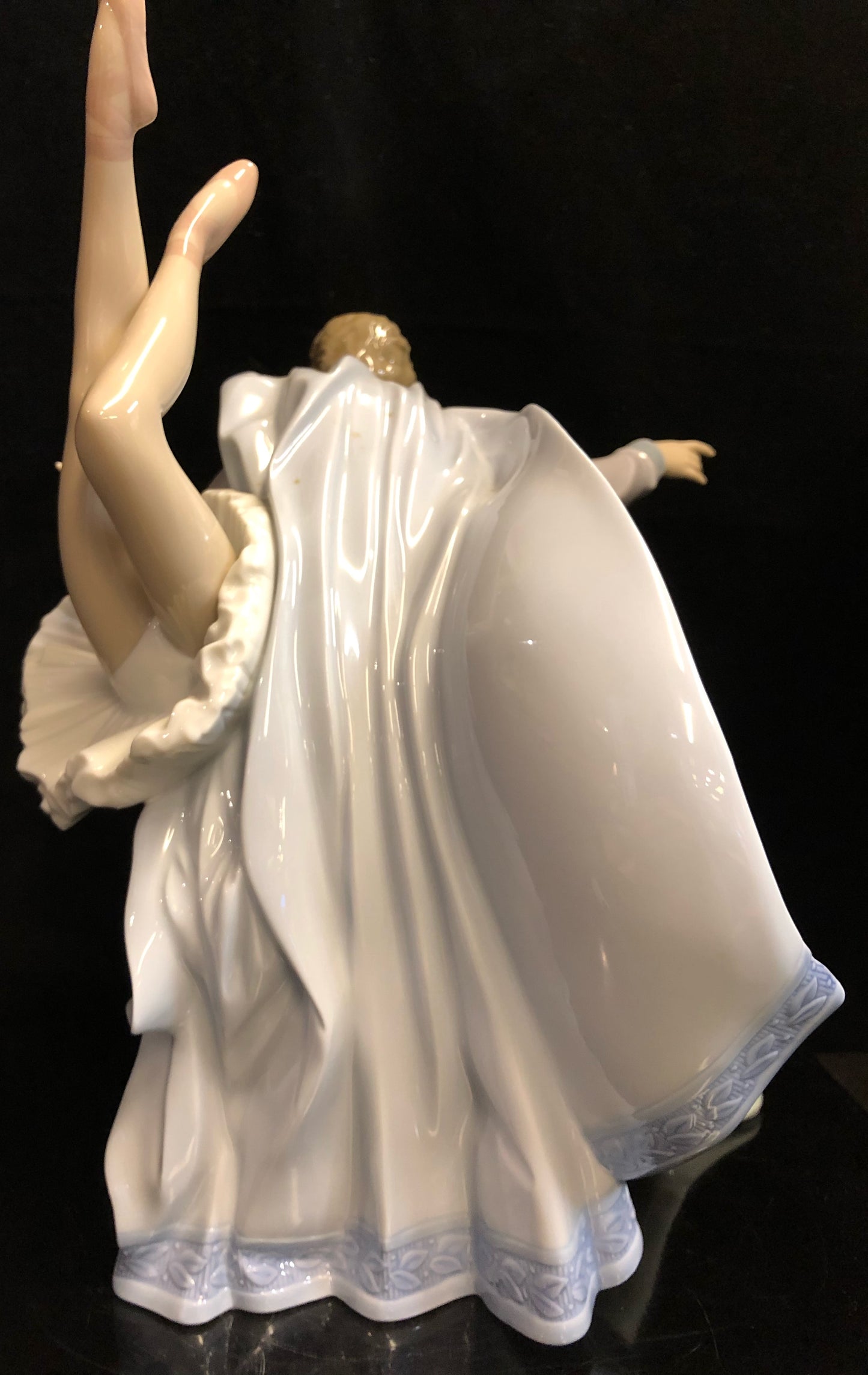 Lladro Pas de Deux