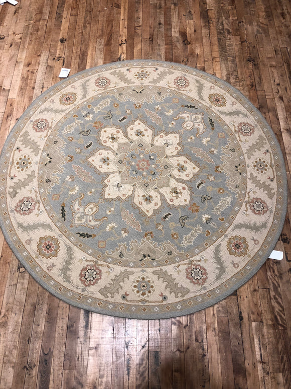 Round Sumak Rug
