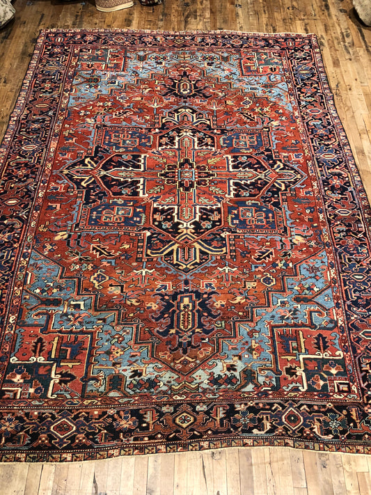 Antique Hand-Knotted Persian Heriz