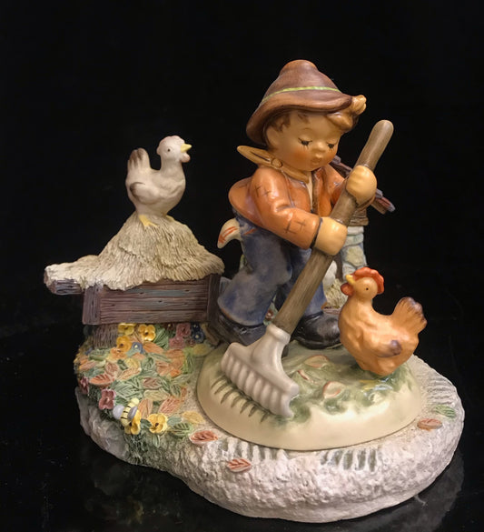Hummel Little Farm Hand