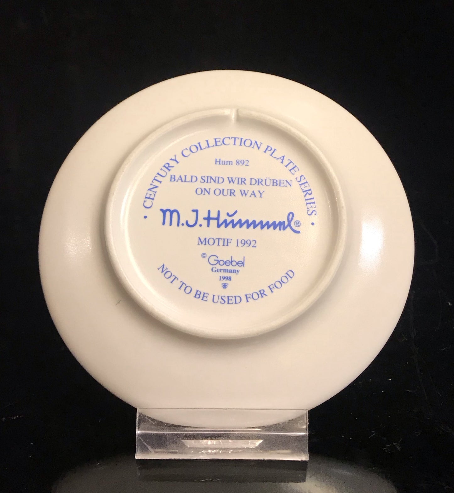 Hummel On Our Way Plate