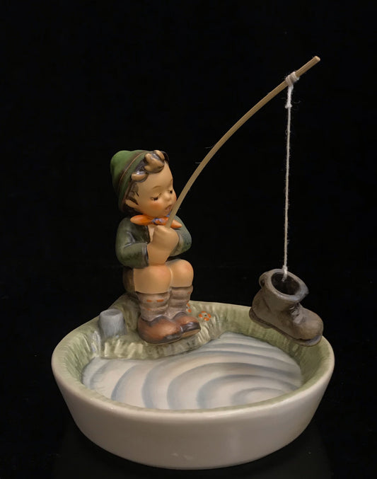 Hummel Just Fishing
