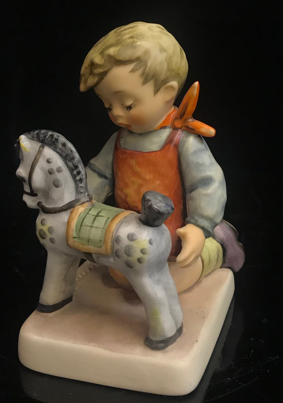 Hummel Horse Trainer