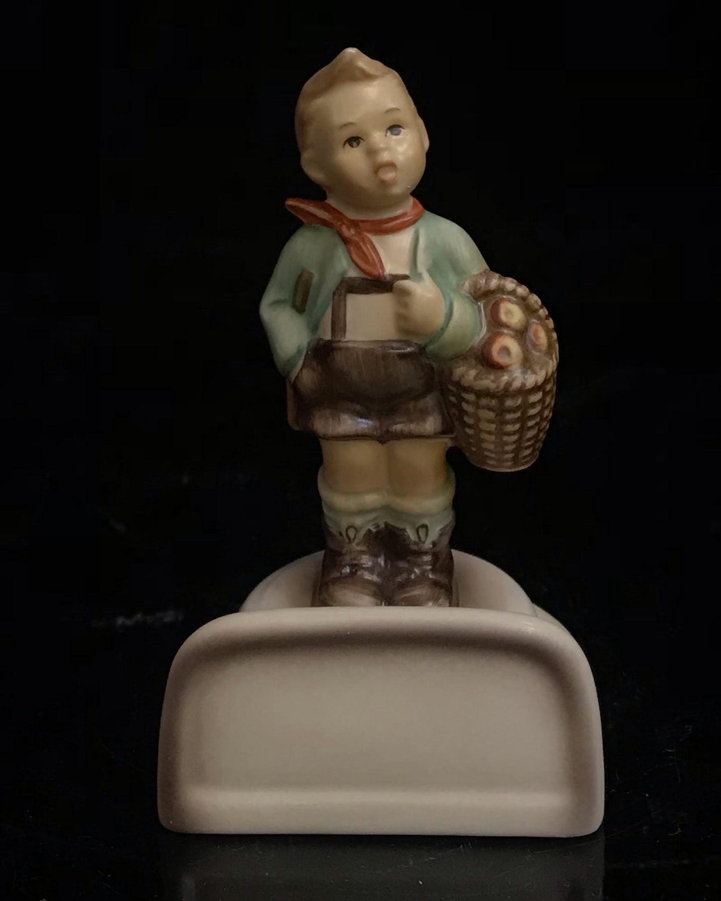 Hummel Village Boy Place Card