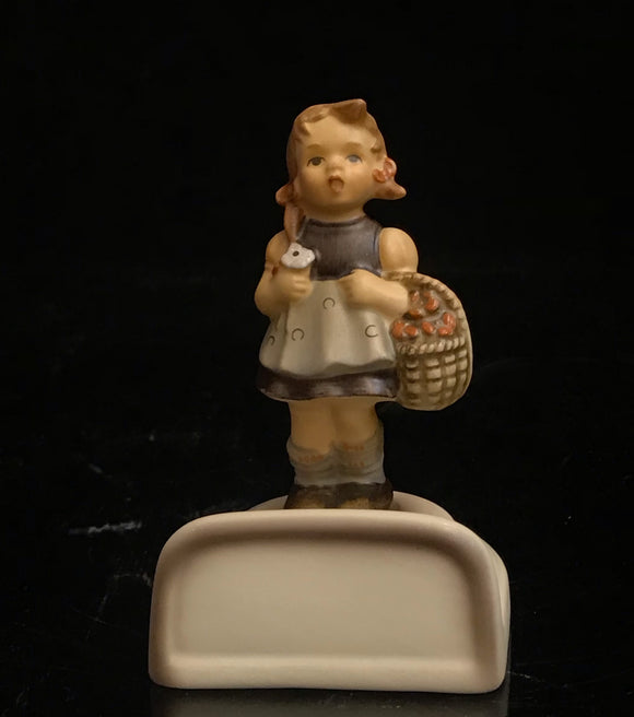 Hummel Sister Place Card