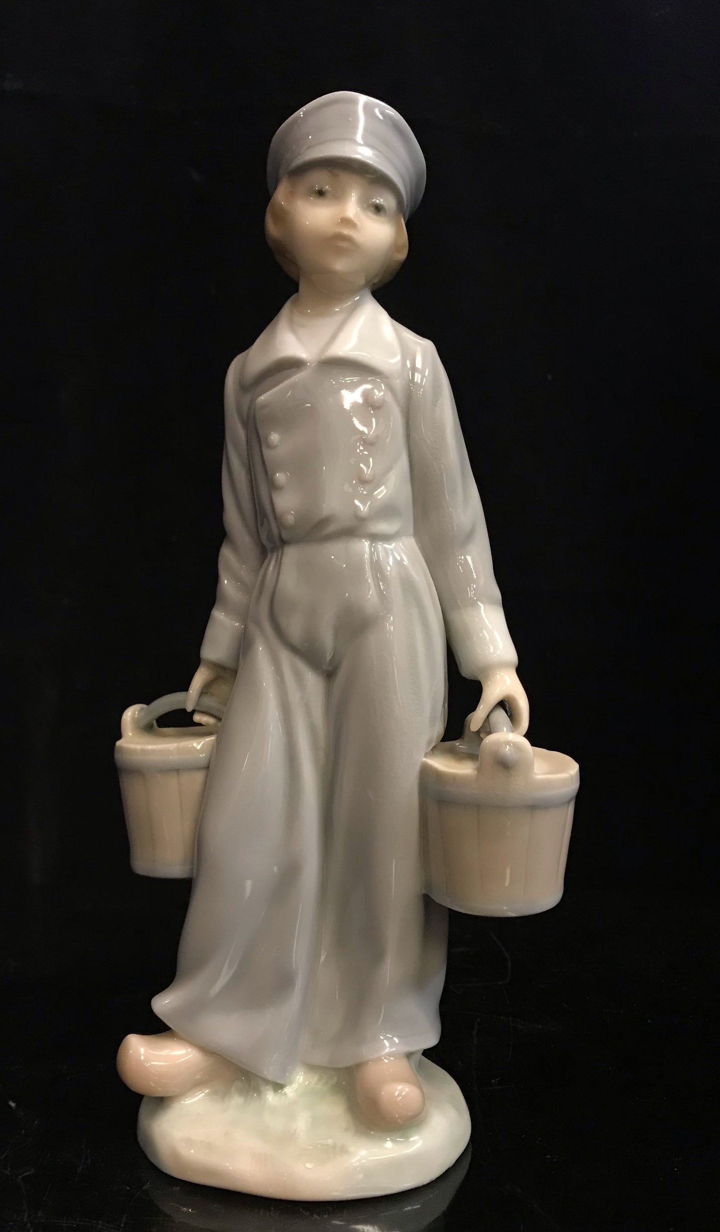 Lladro Dutch Boy