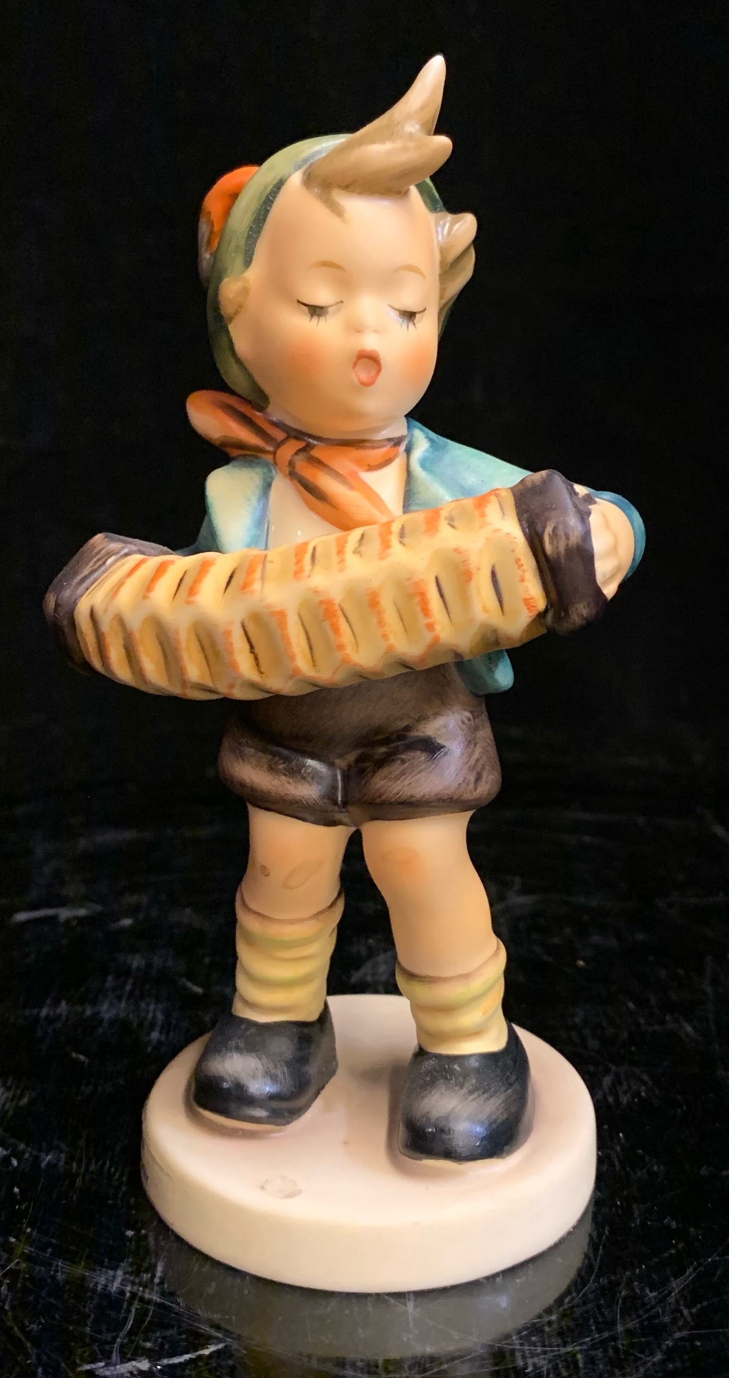 Hummel Accordion Boy