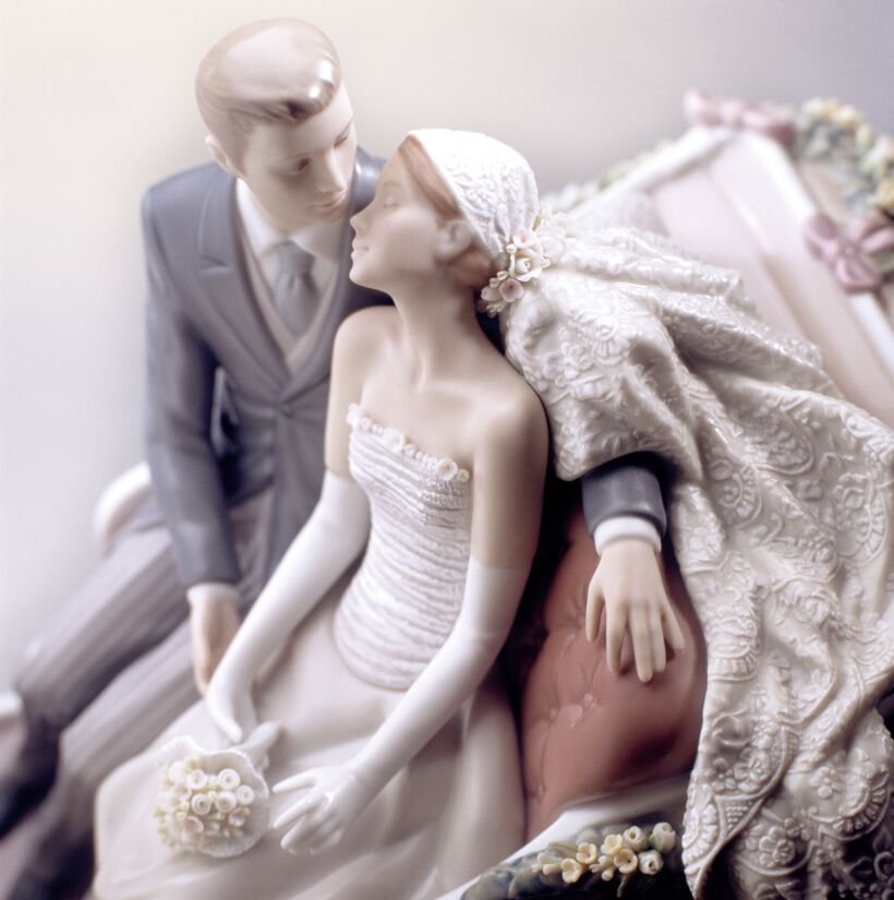 Lladro Bridal Carriage Couple